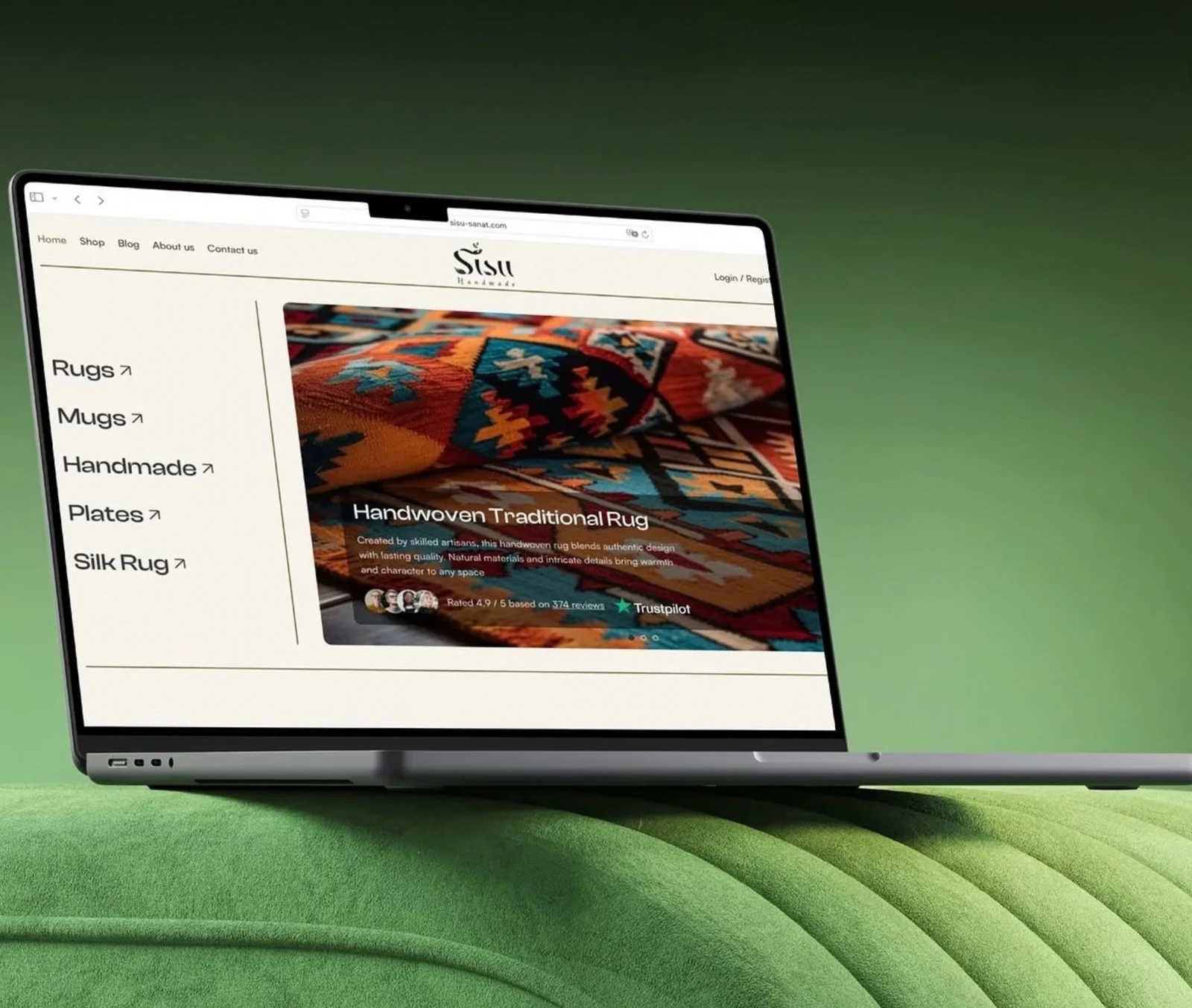 Sisu Handmade: Onlineshop für handgefertigte Teppiche und Keramik auf einem Laptop
